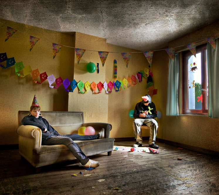3empty-party