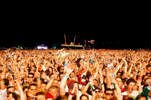 8.JustinDanceFestivalENTERTAINMENT